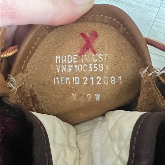 Women’s L.L. Bean 8” Bean Boots, Insulated - Picture 6 of 6